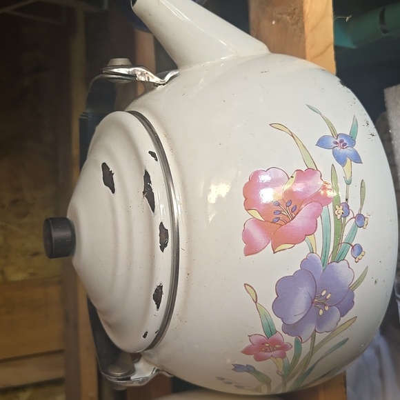 Charming Cream Teapot with Floral Design - Picture 2 of 2